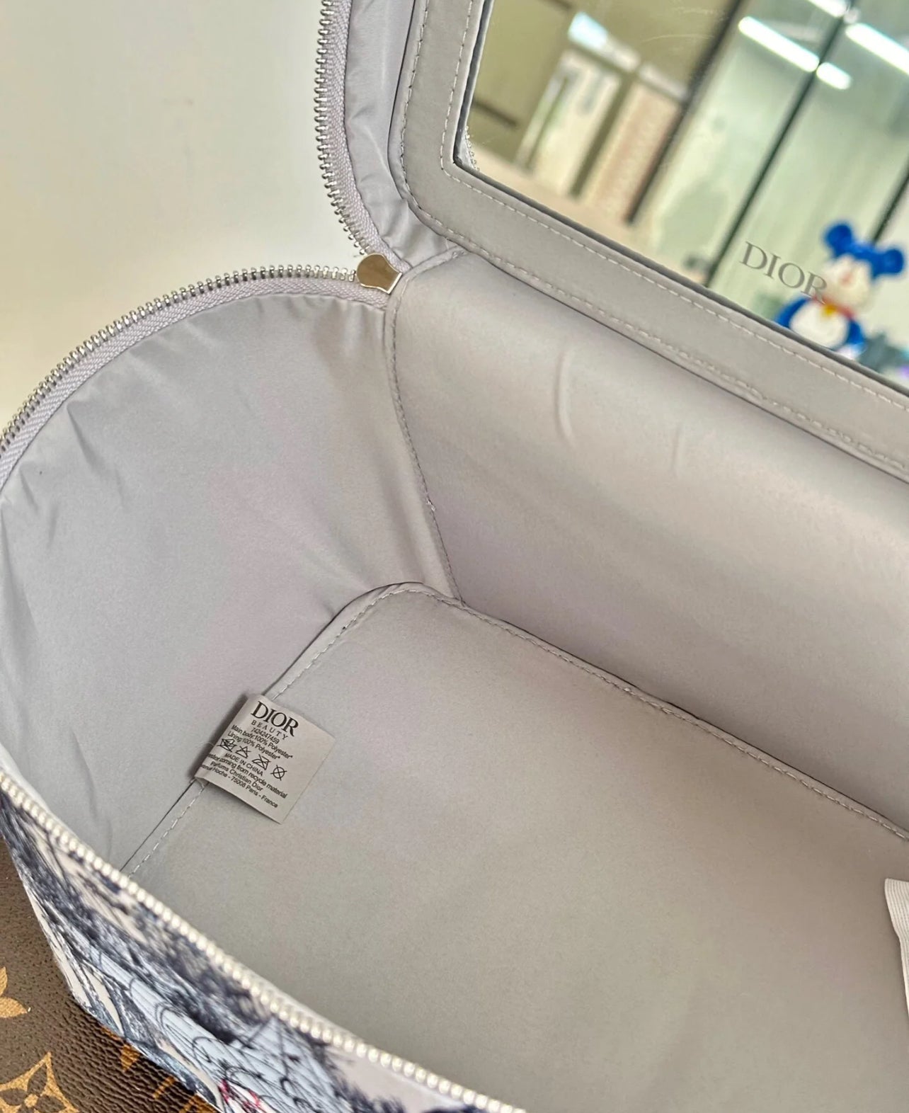 Dior Beaute Around World Vanity Bag