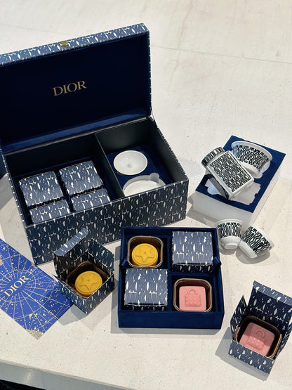 Dior Teapot Mooncake Set