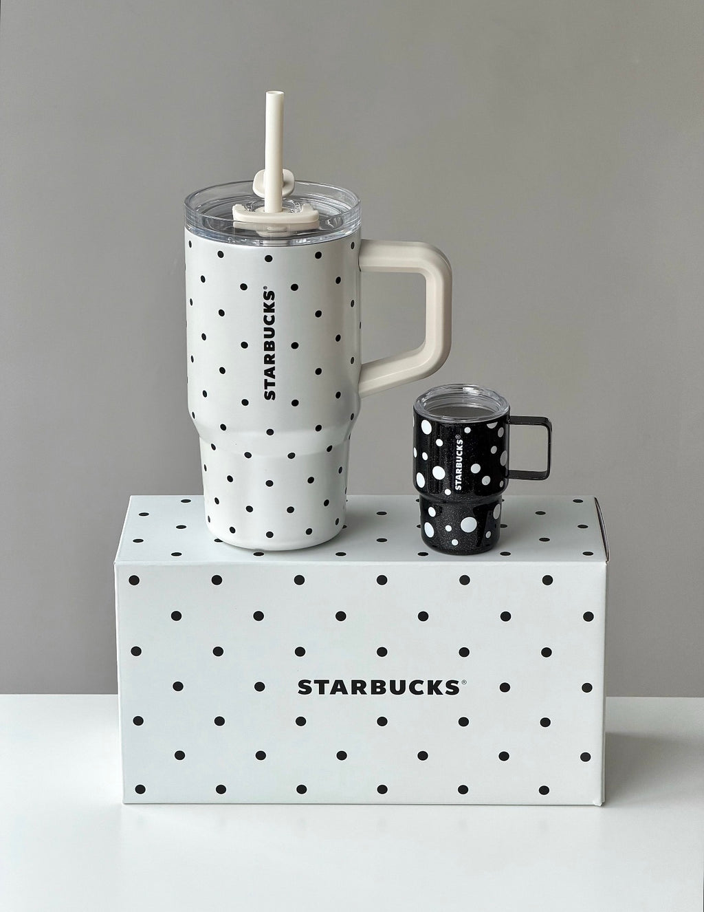 Starbucks x Polka Dots White Tumblr