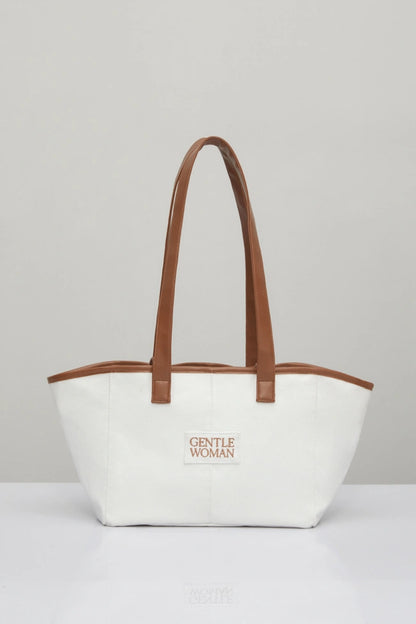 GentleWoman Morning:Evening Burst Shoulder Bag