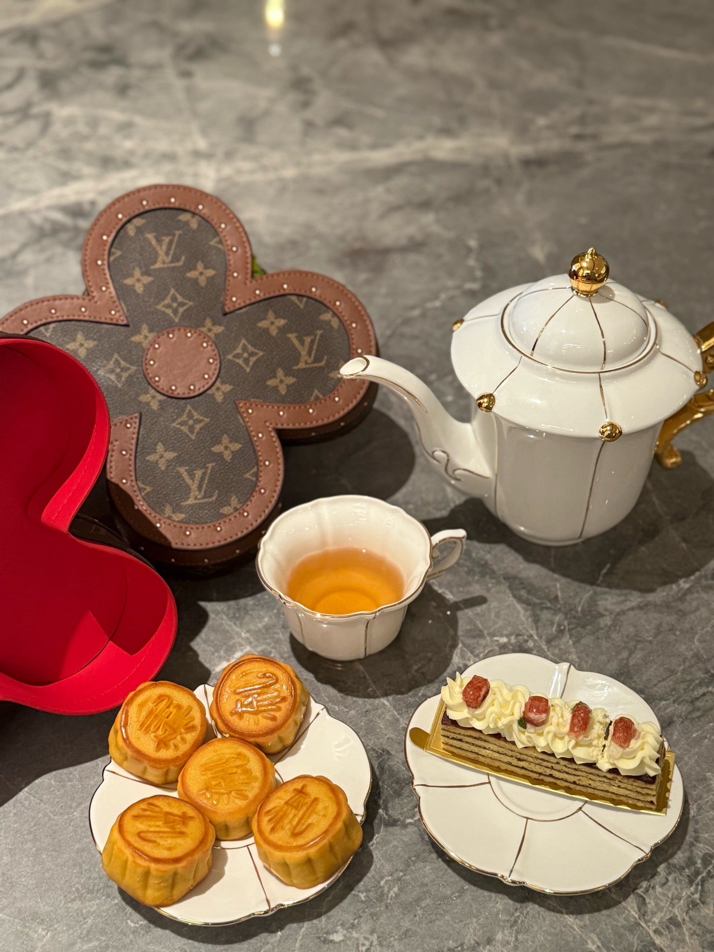 LV Mooncake Gift Set