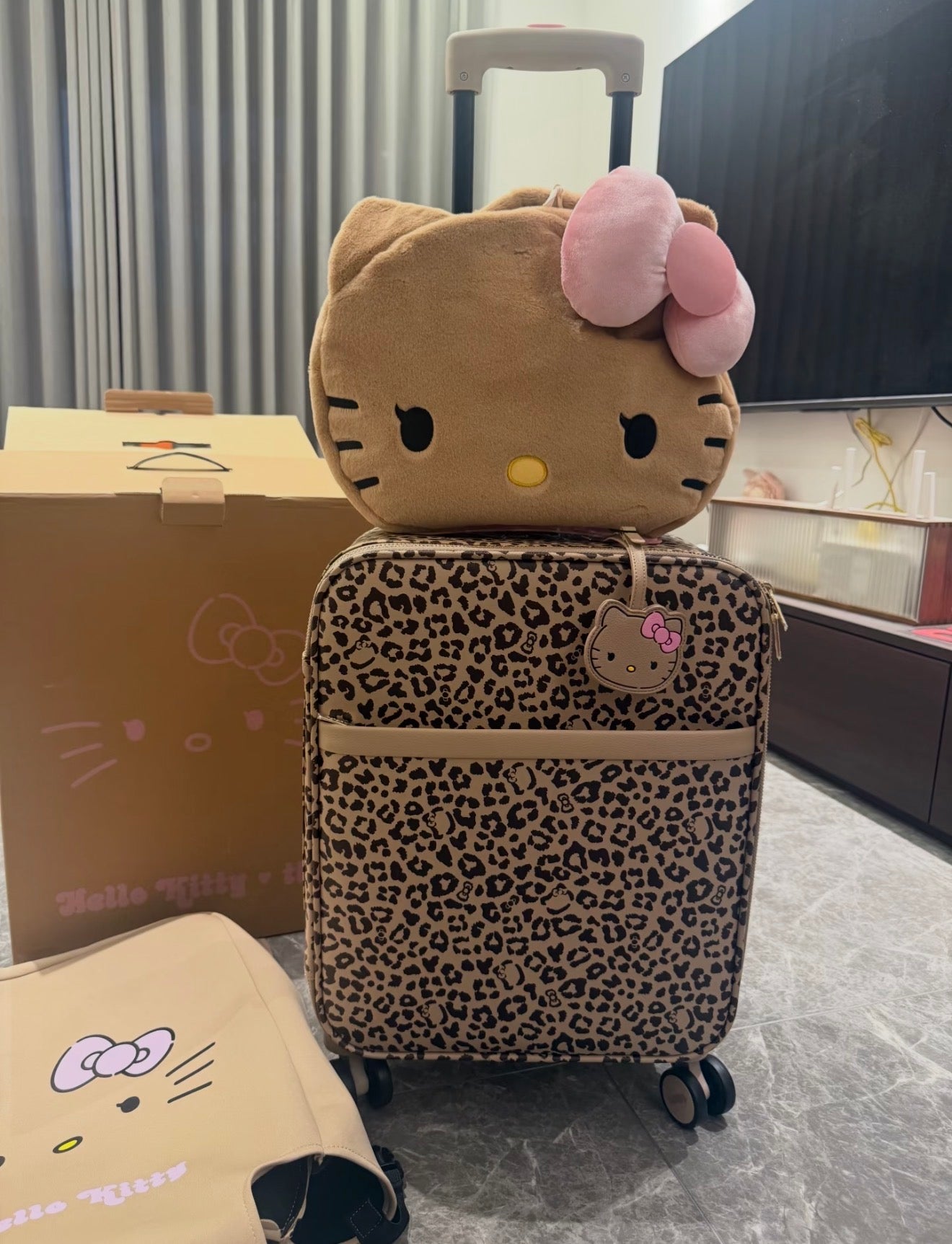 TBH x Hello Kitty Hand-Carry Bag