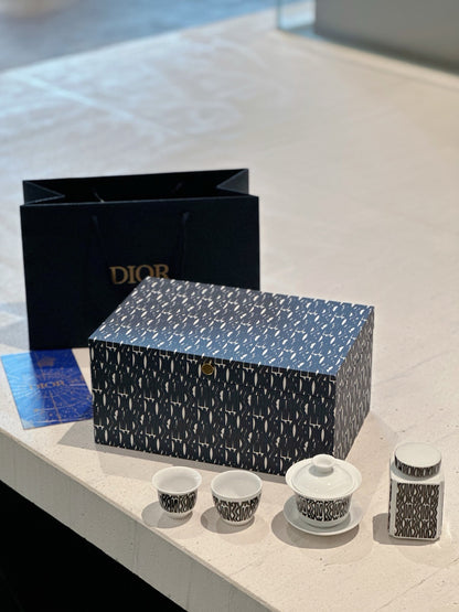 Dior Teapot Mooncake Set