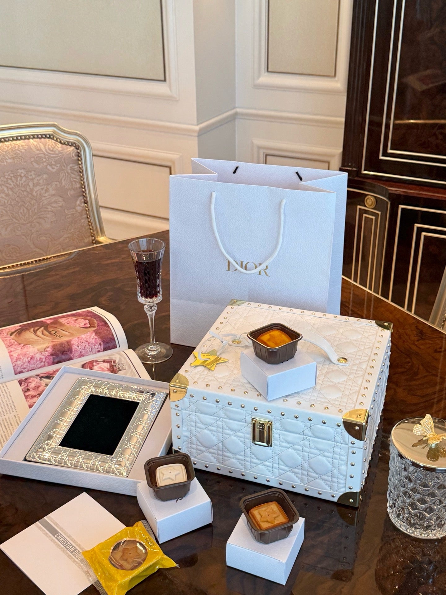 Dior Vanity Mooncake Set