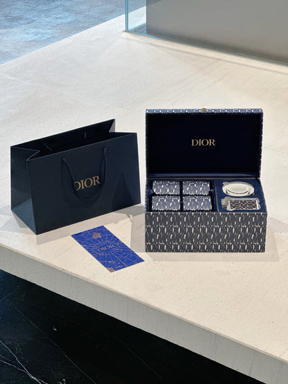 Dior Teapot Mooncake Set