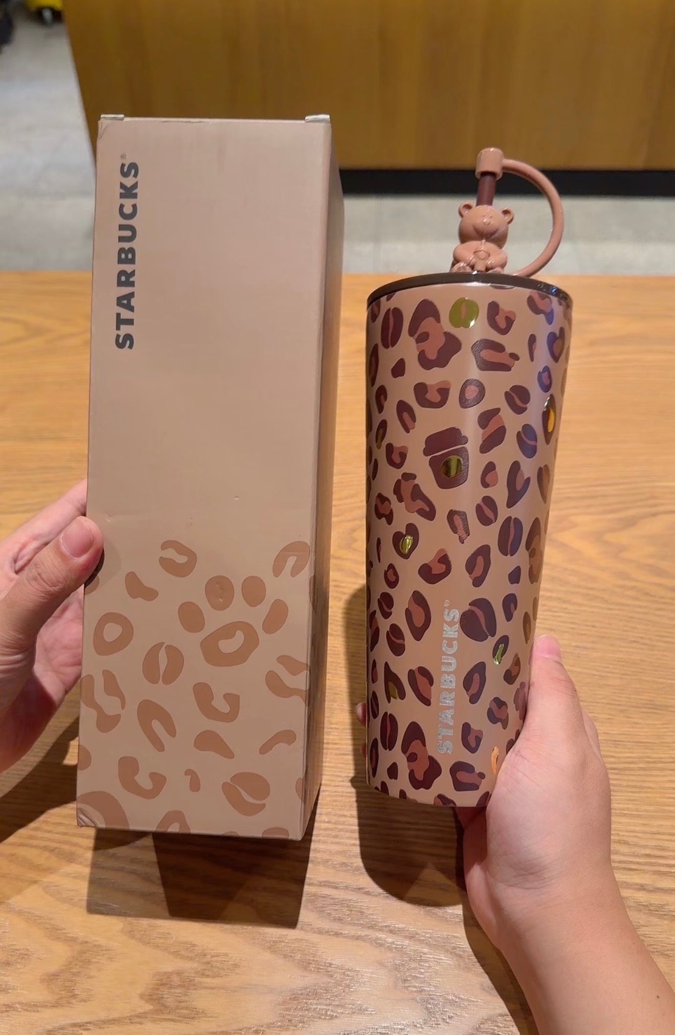 Starbucks Leopard Straw Tumblr