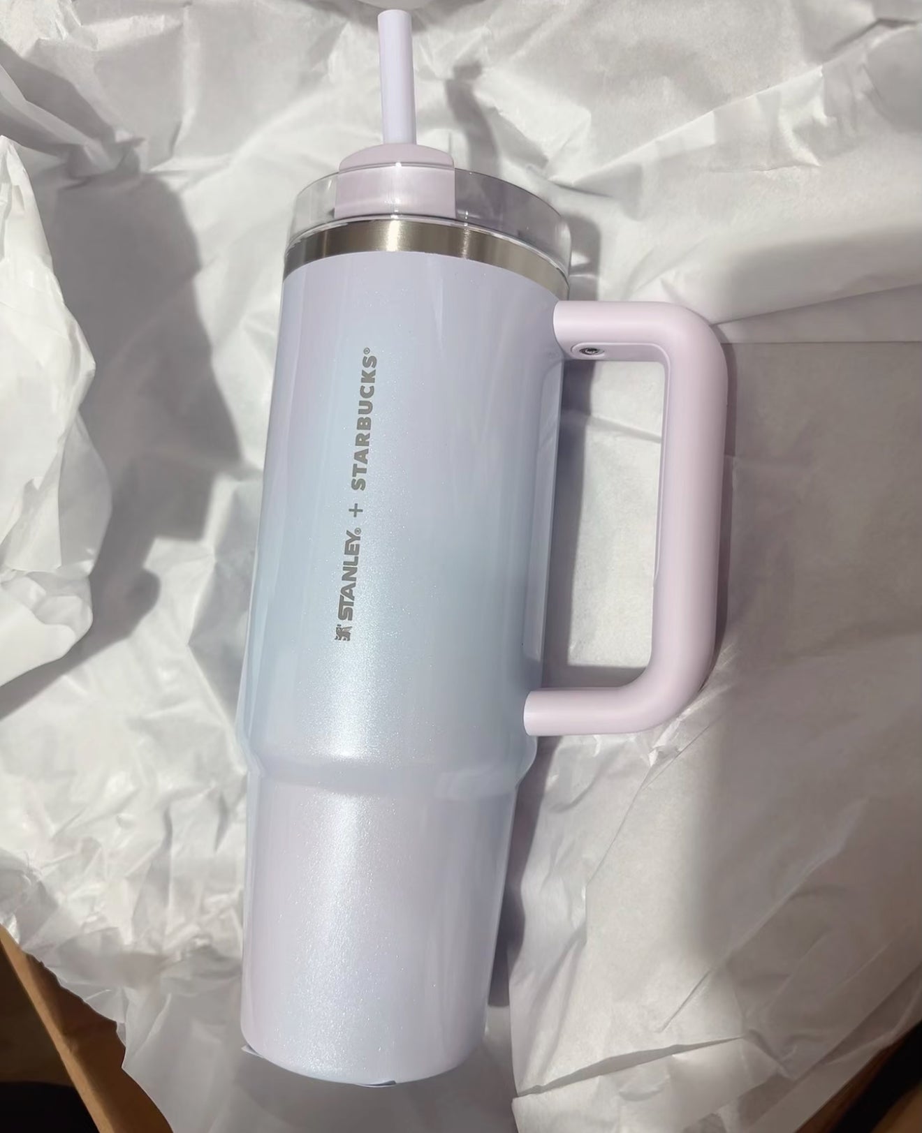 Starbucks x Stanley Mermaid Pearl Pink Thermos Flask