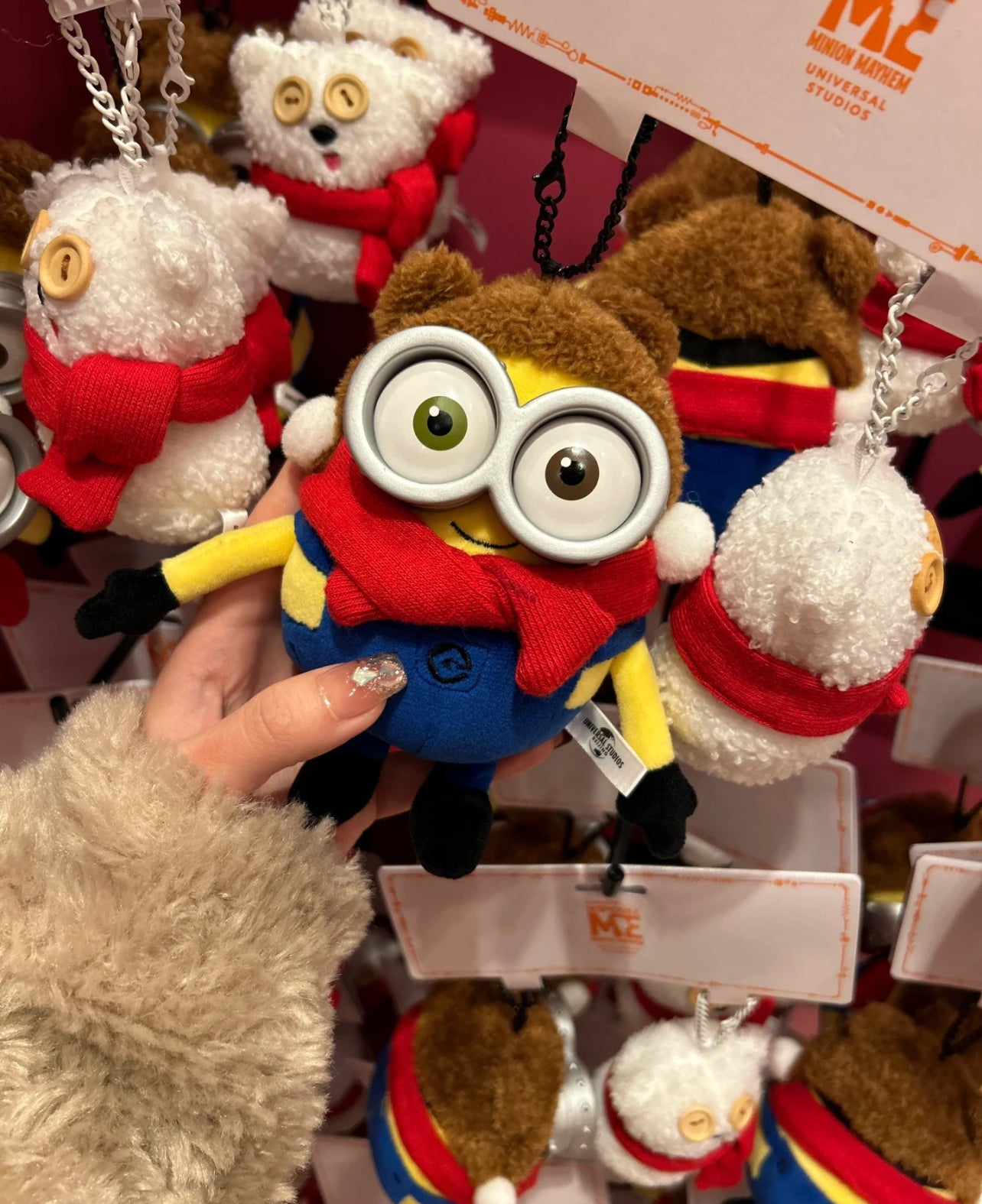 Minions Bob & Tim Snowman Keychain