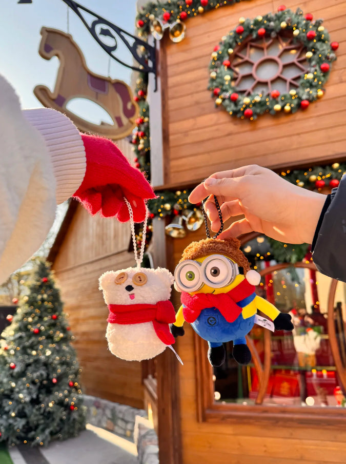 Minions Bob & Tim Snowman Keychain