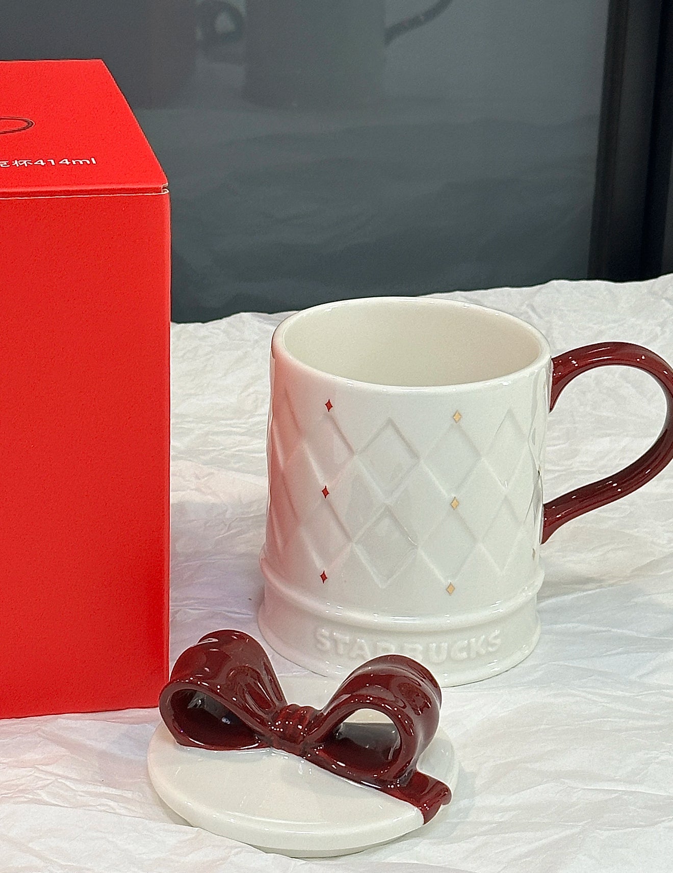 Starbucks Christmas Bow Mug