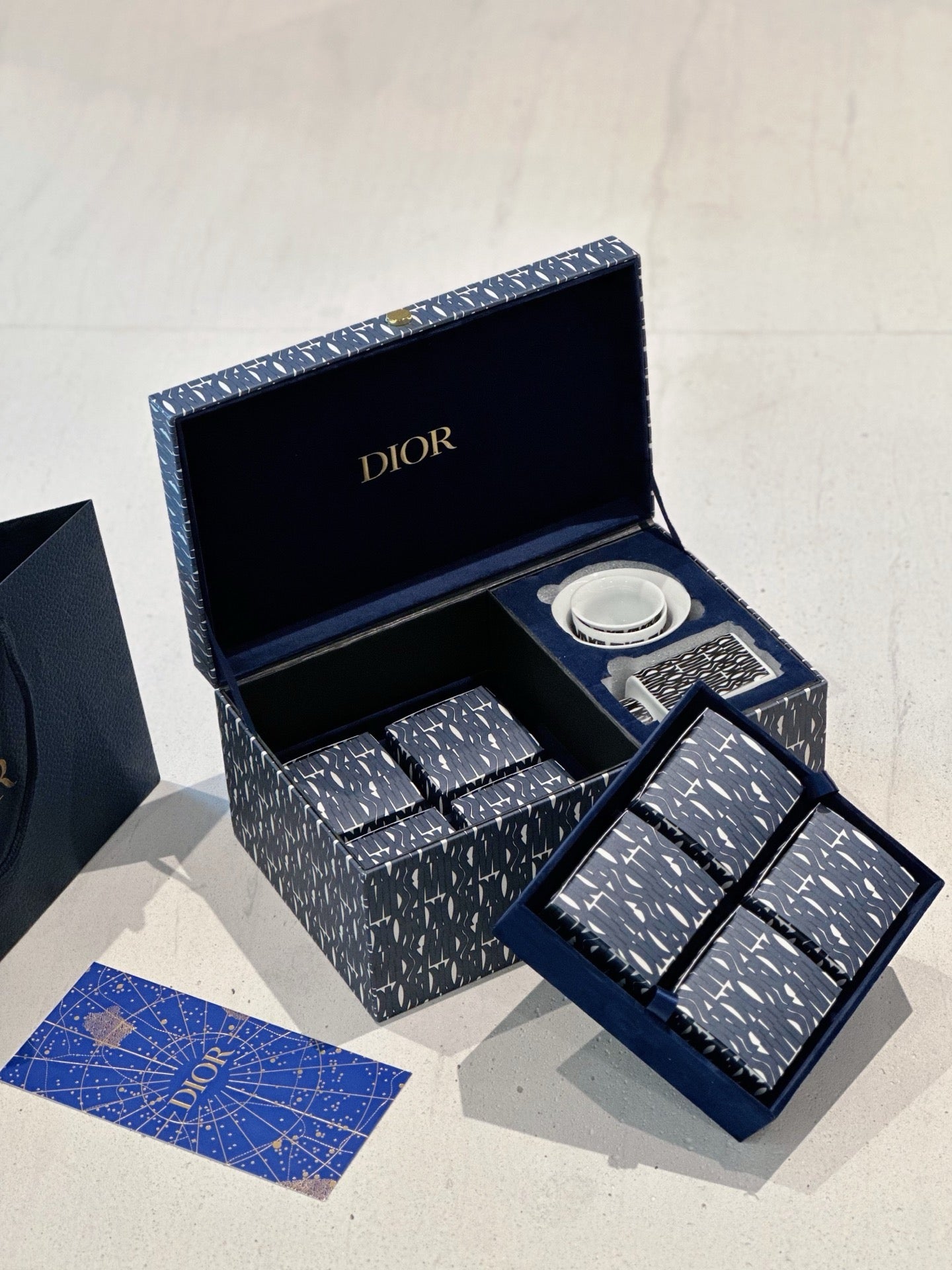 Dior Teapot Mooncake Set