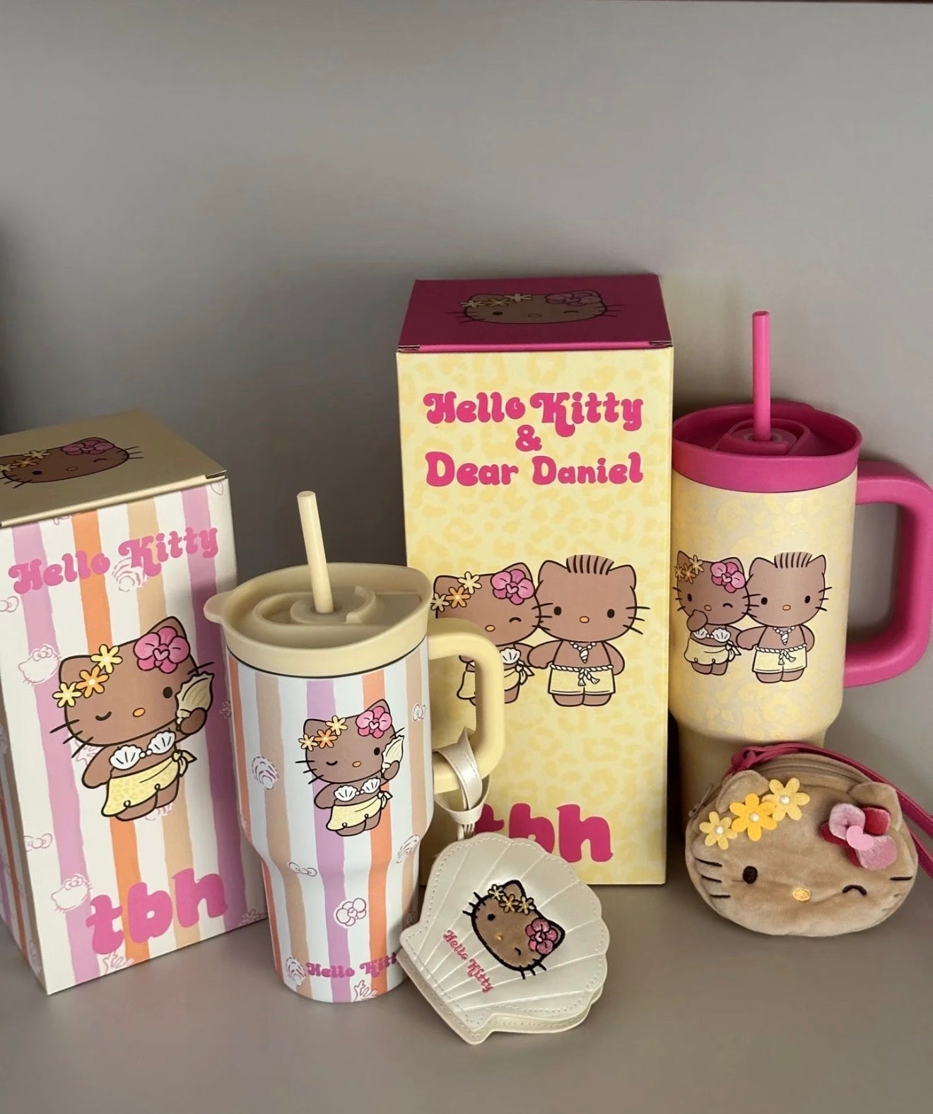 TBH x Summer Beach Hello Kitty Thermos